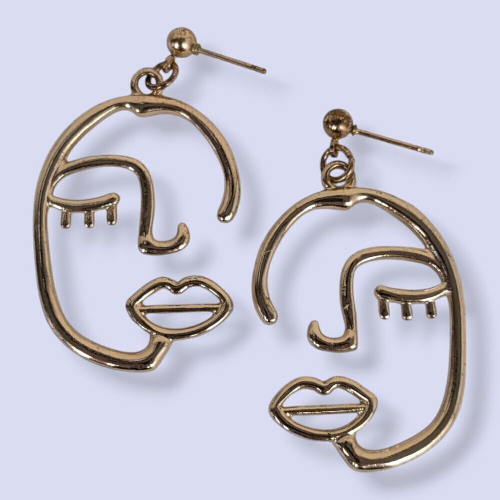 Minimalist Dangling Face Outline Earrings